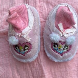 Disney slippers toddler size 7/8